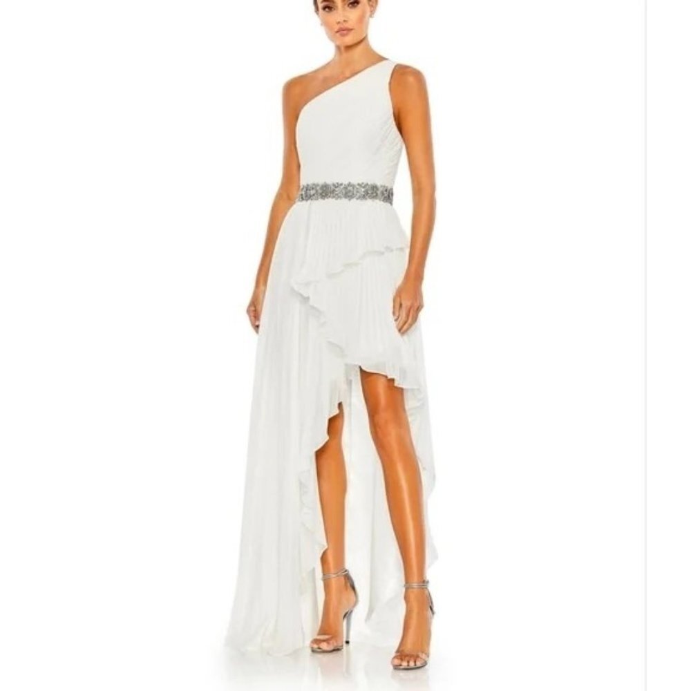 Mac Duggal Pleated One Shoulder Chiffon Ruffle Hem Gown White 491532 Size 6